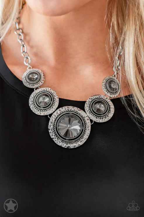 Paparazzi ♥ Global Glamour - Silver ♥ Necklace