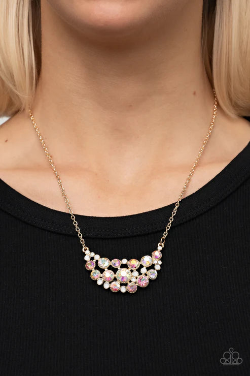 Paparazzi ♥ Effervescently Divine - Gold ♥ Necklace