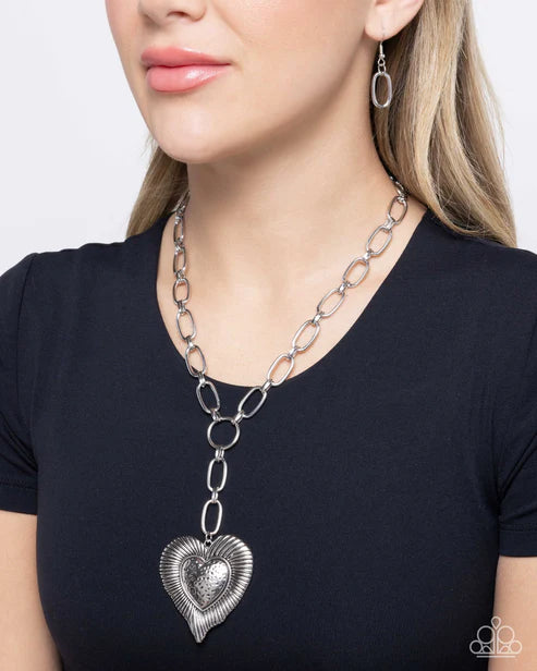 Paparazzi ♥ High Fidelity - Silver ♥ Necklace