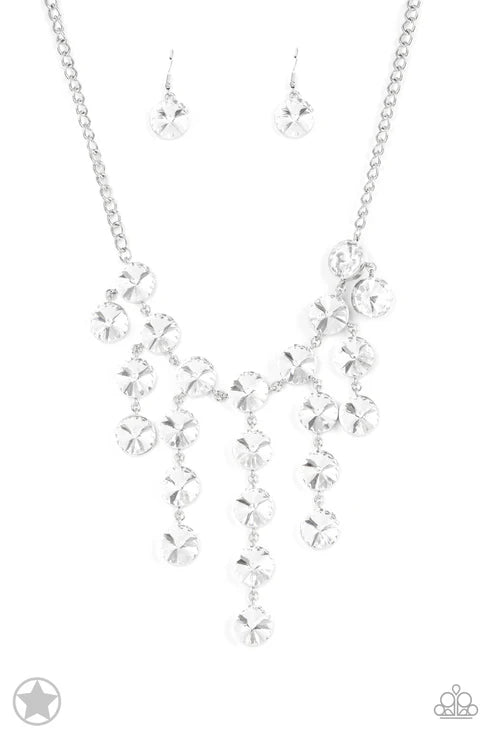 Paparazzi ♥ Spotlight Stunner - White ♥ Necklace