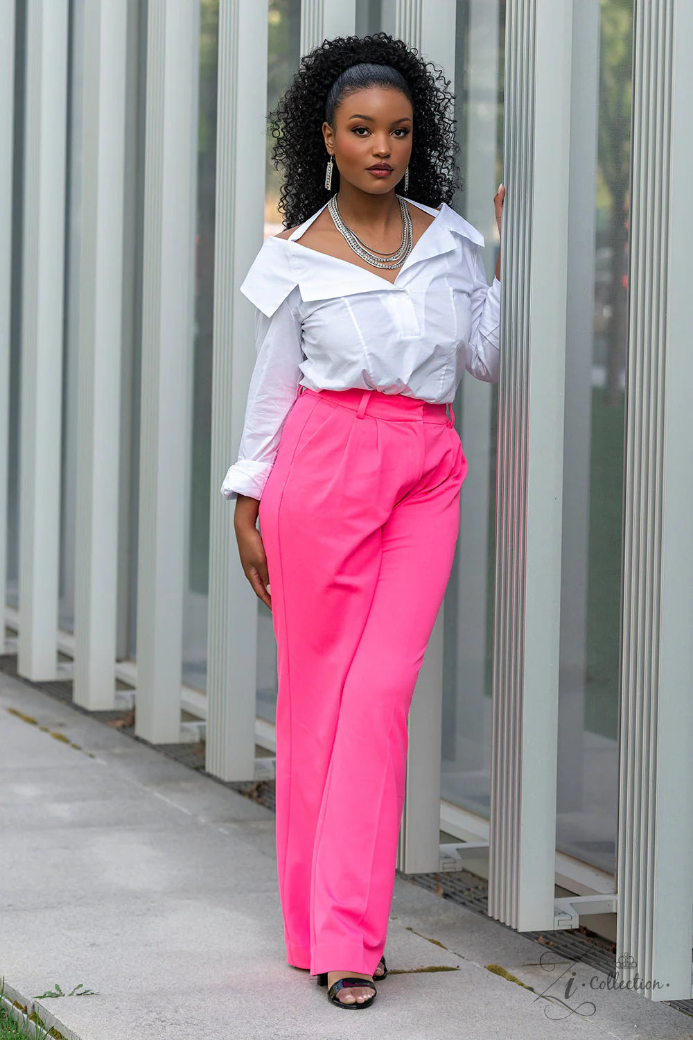 Paparazzi ♥ Tenacious - White ♥ Zi Collection Piece