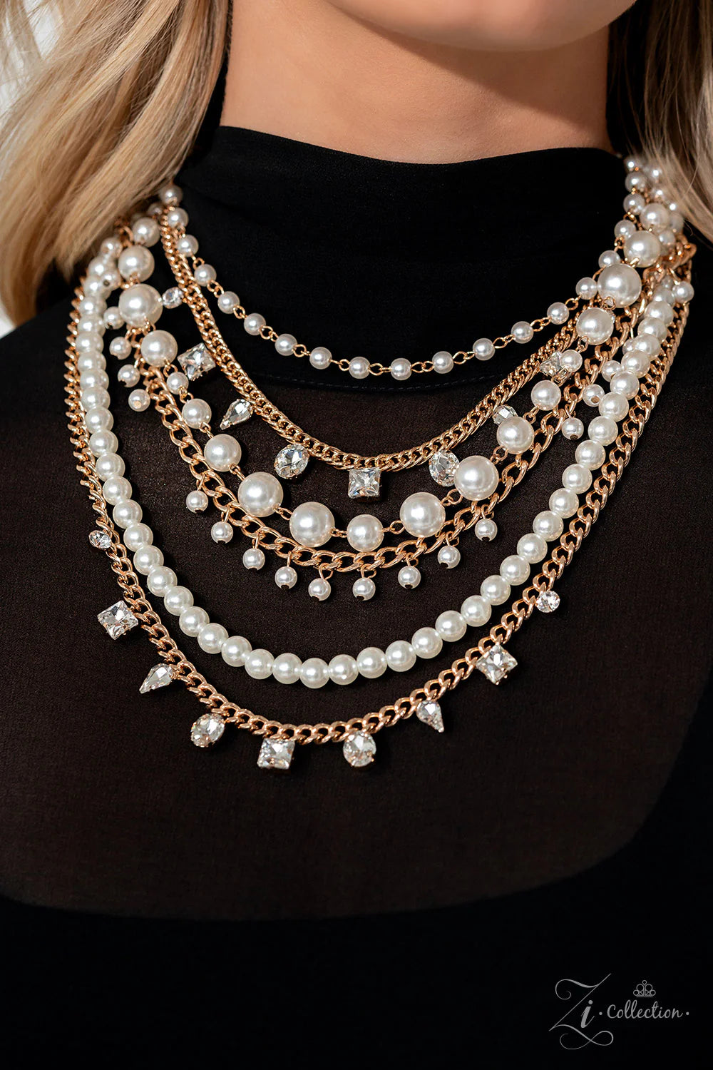 Paparazzi ♥ Aristocratic - Gold ♥ Zi Collection Piece