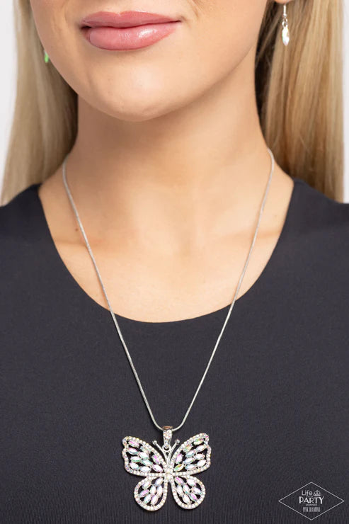 Paparazzi ♥ Fame and FLUTTER 2 - Multi ♥ Necklace