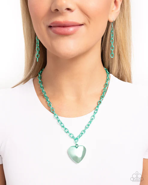 Paparazzi ♥ Loving Luxury - Green ♥ Necklace