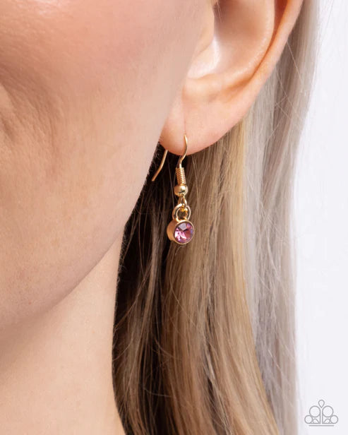 Paparazzi ♥ Courting Caliber - Gold ♥ Necklace