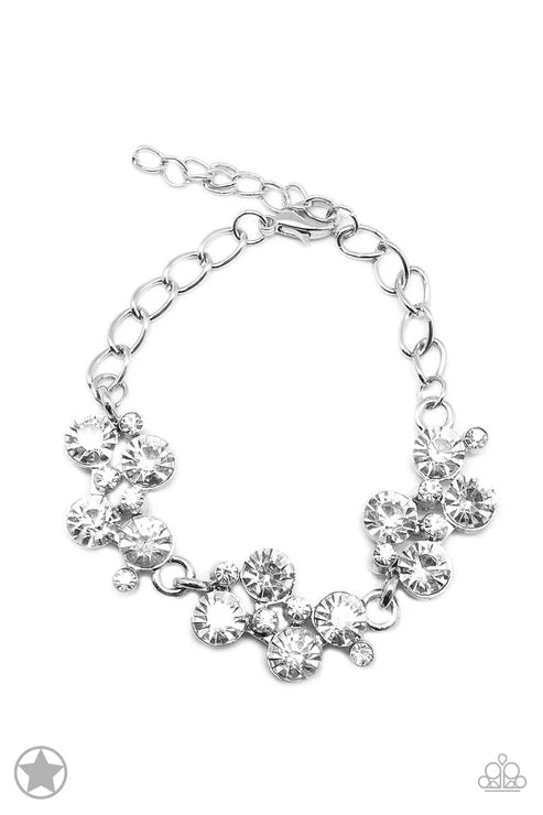 Paparazzi ♥ Old Hollywood - White ♥ Bracelet